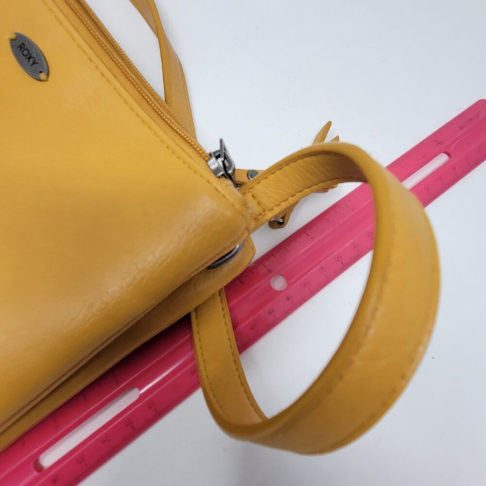 Roxy Women's Part Of You Small Double Zip Crossbody Purse Bag Mustard Yellow Och - Picture 7 of 10
